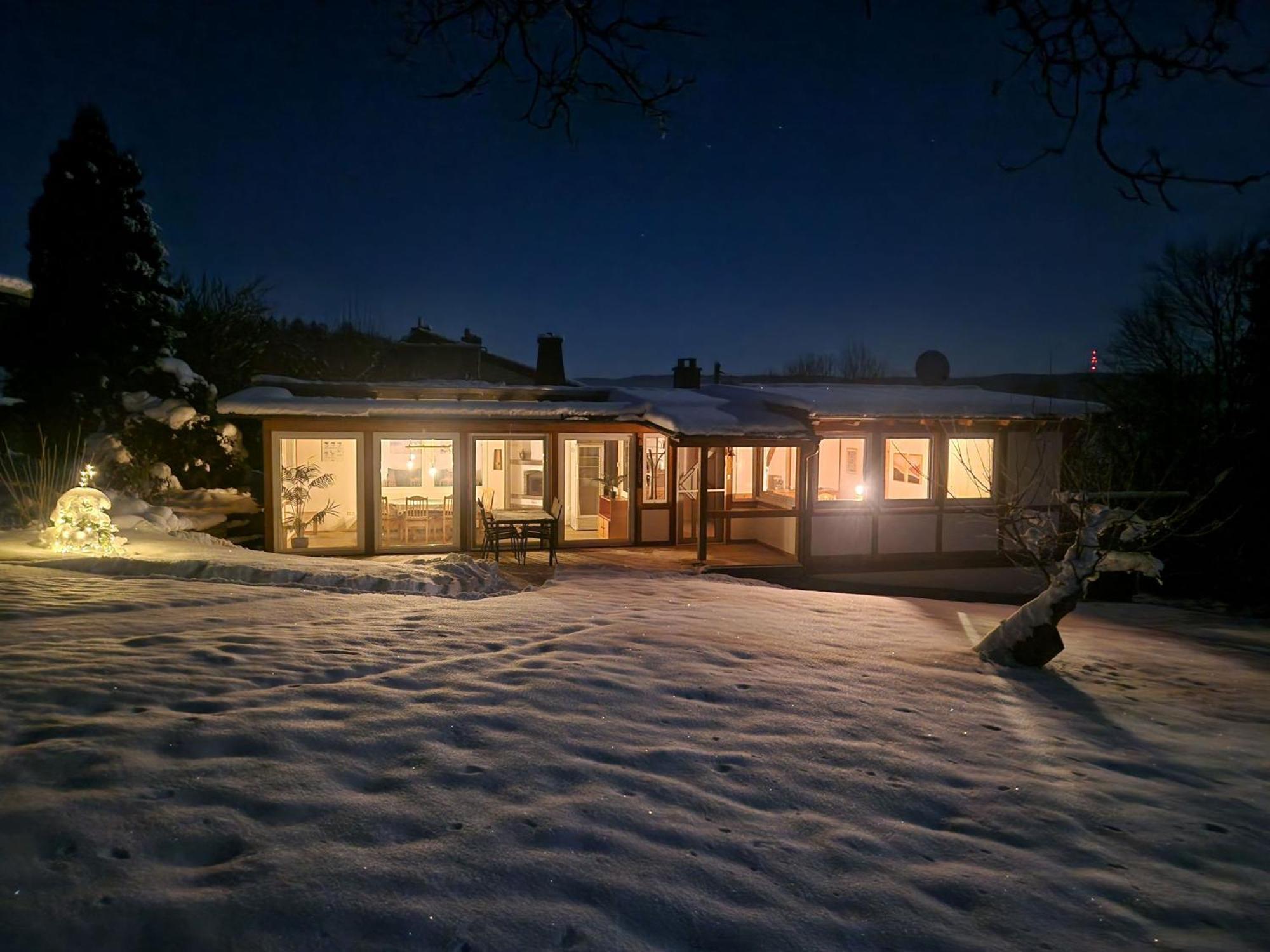 Ferienhaus Berghausen Am Hennesee Meschede Extérieur photo